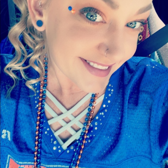 Meet your Posher, Amanda - Picture 10 of 14